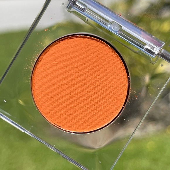 URBAN DECAY COSMETICS 24/7 Eyeshadow In Wild One (Burnt Orange Matte) - Picture 8 of 12